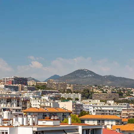 Nemea Arenas Aeroport Apart-hotel 4*